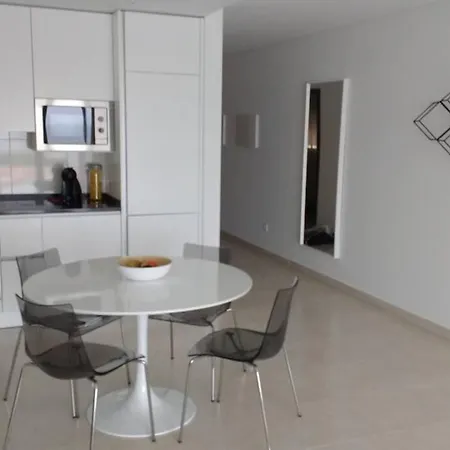 Gino's House * Nazare